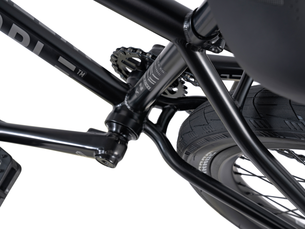 WeThePeople Envy Carbonic 20" BMX Bike