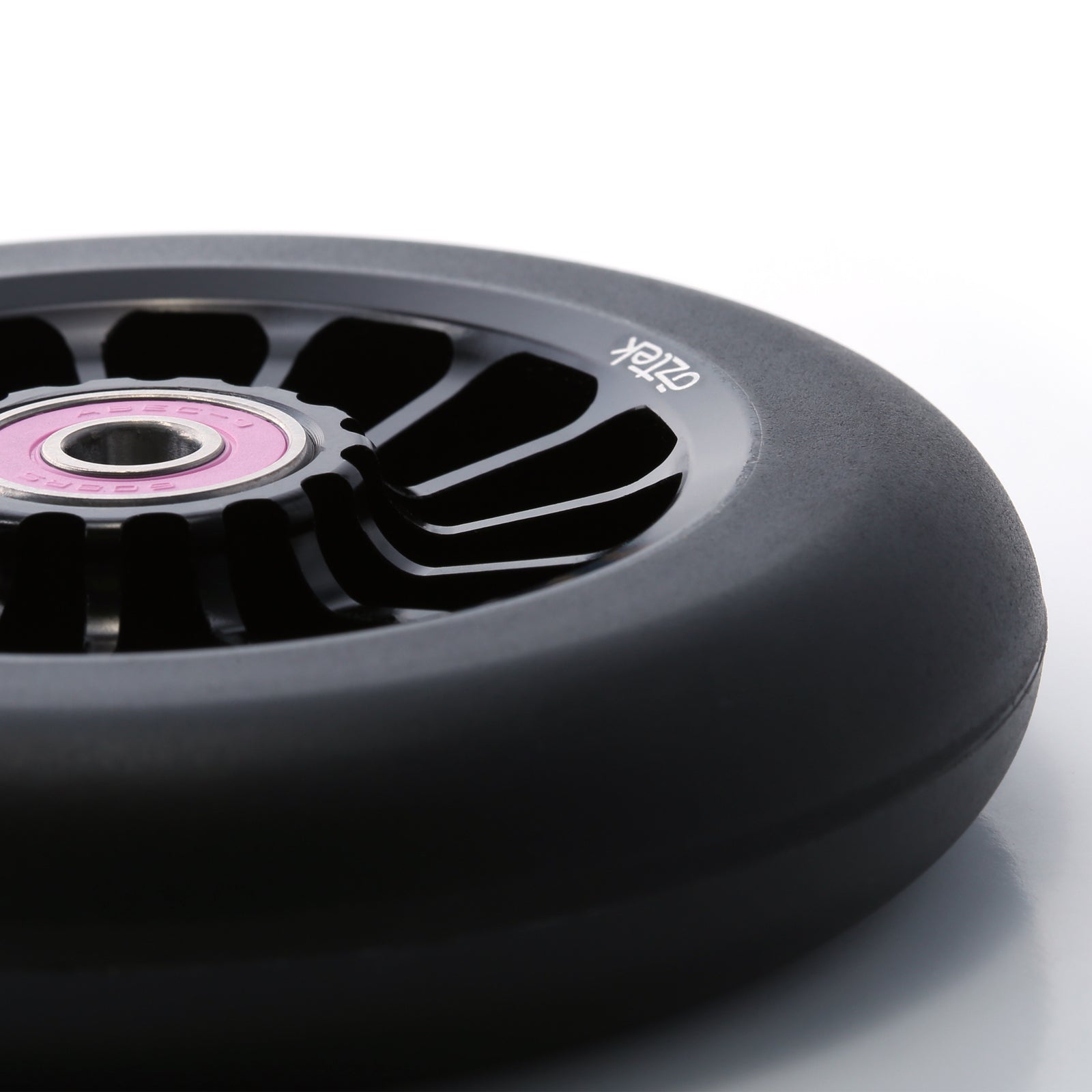 Aztek Architect 2 XL Wheels