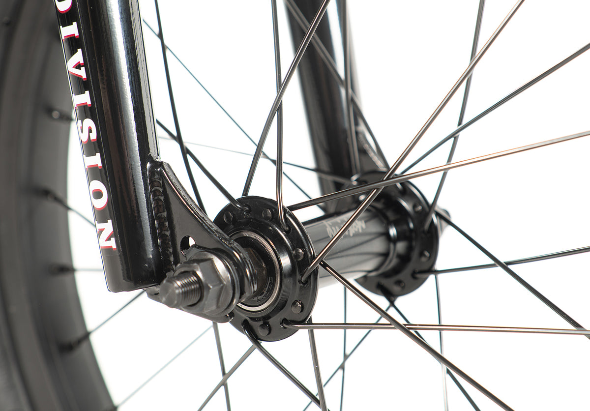 Divison Blitzer 16" front wheel