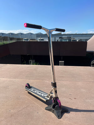 Grit Custom Complete Scooter - Silver/Chrome/Pink