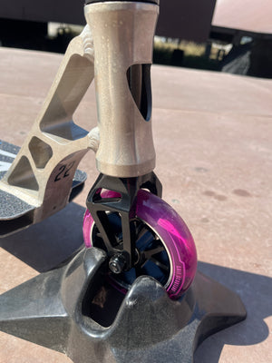 Grit Custom Complete Scooter - Silver/Chrome/Pink