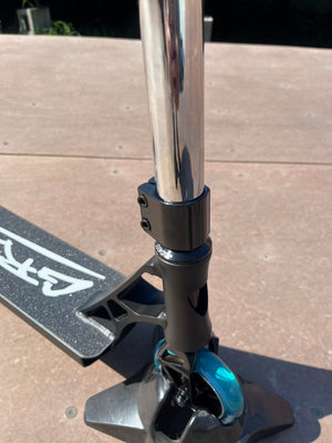 Grit Custom Complete Scooter - Black/Chrome/Blue