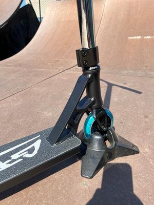 Grit Custom Complete Scooter - Black/Chrome/Blue