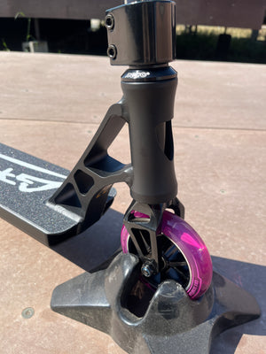 Grit Custom Complete Scooter - Black/Chrome/Pink