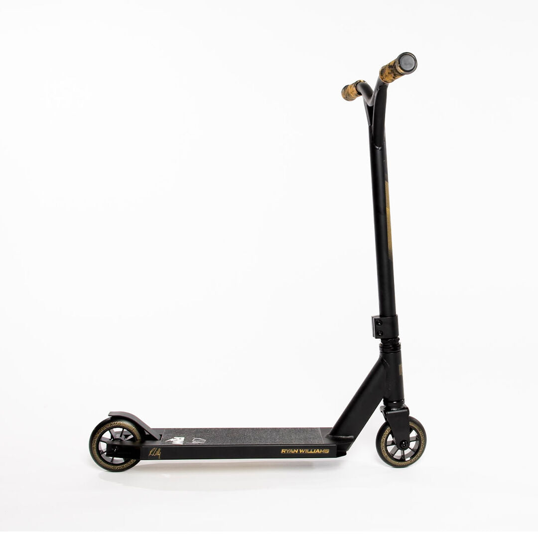Ryan Williams Junior Stunt Scooter side view